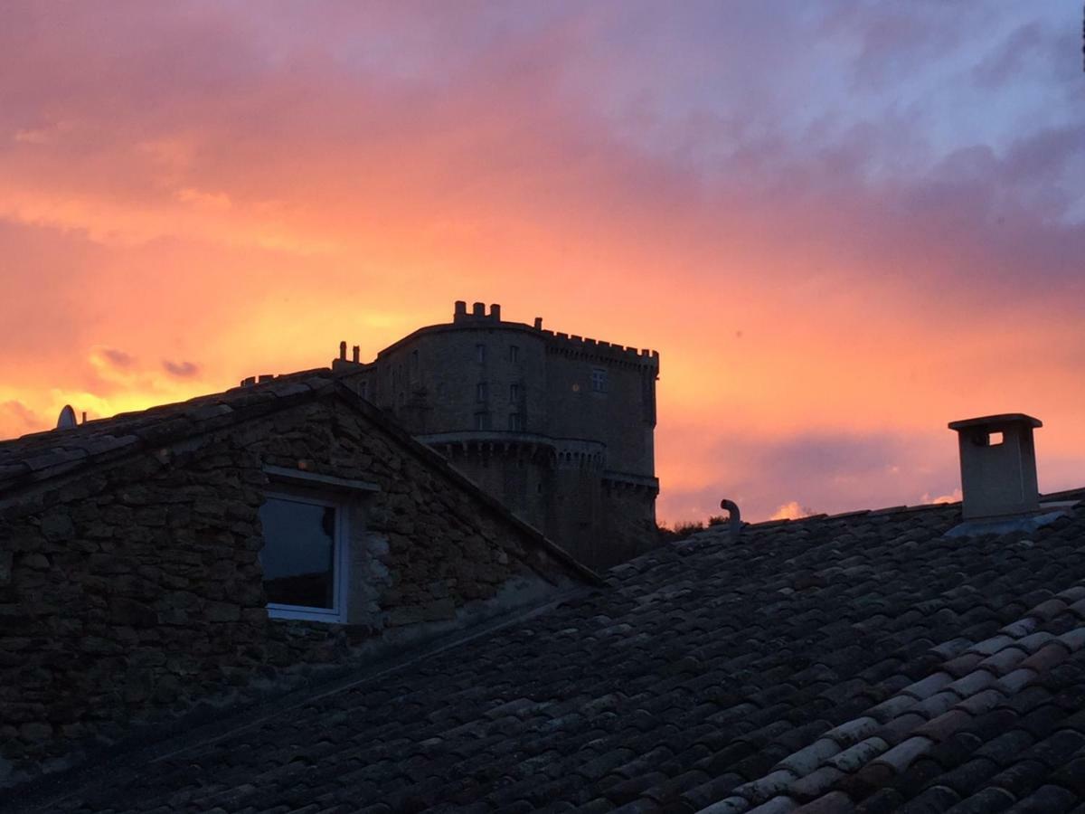 Les Aiguieres En Provence Bed and Breakfast Suze-la-Rousse Buitenkant foto