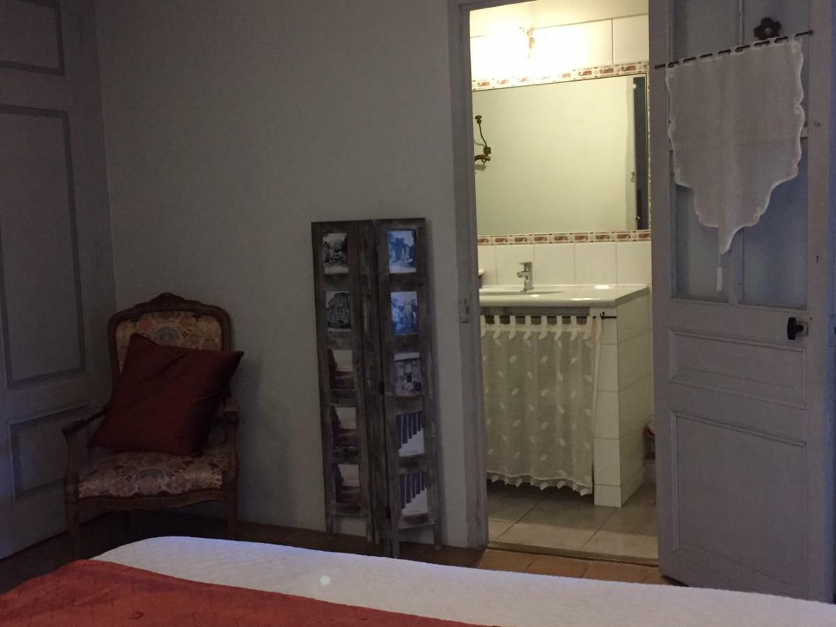 Les Aiguieres En Provence Bed and Breakfast Suze-la-Rousse Buitenkant foto
